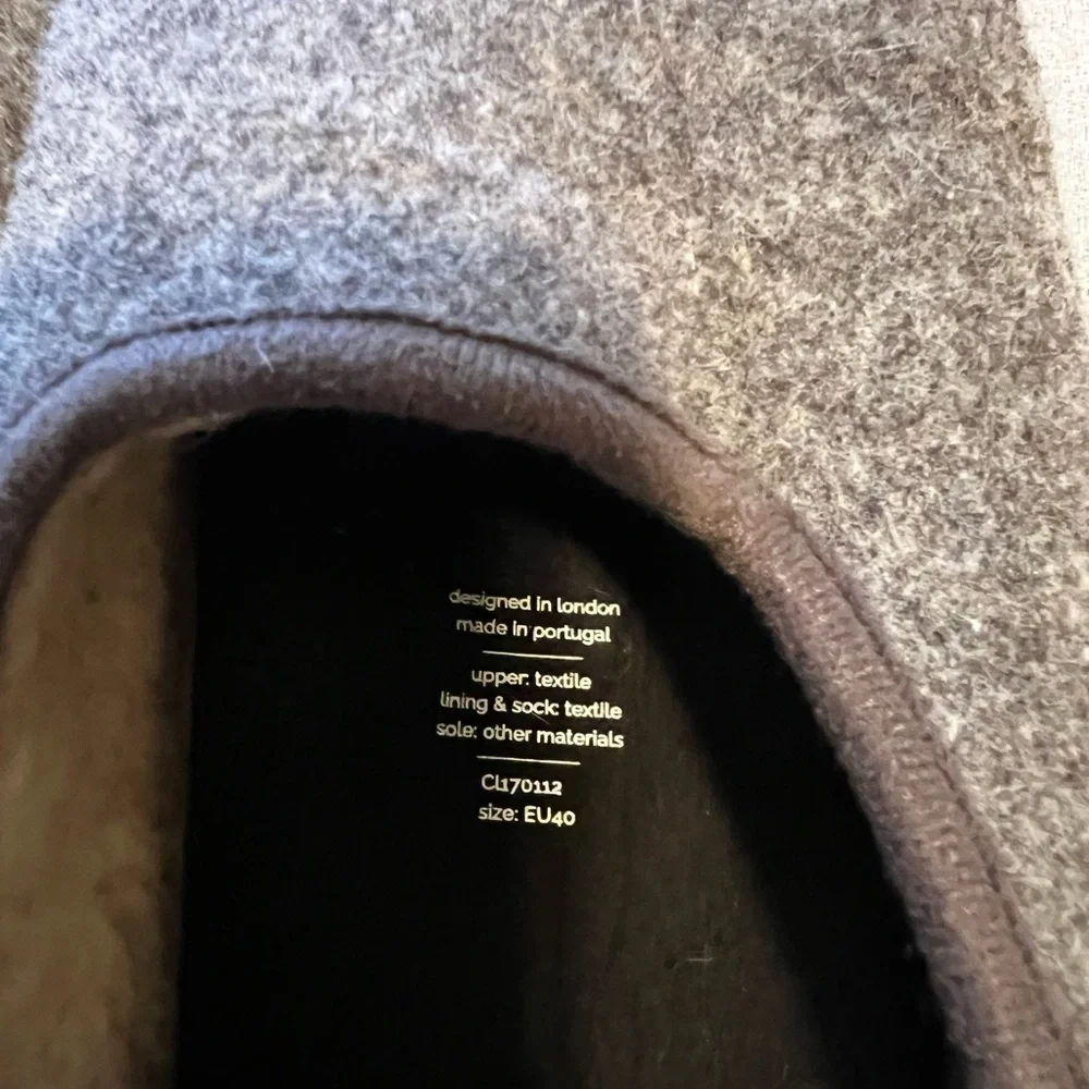 Mahabad classic indoor outdoor slipper shoes. Grey . Size 40. Us 81/2. Unisex - Picture 7 of 8
